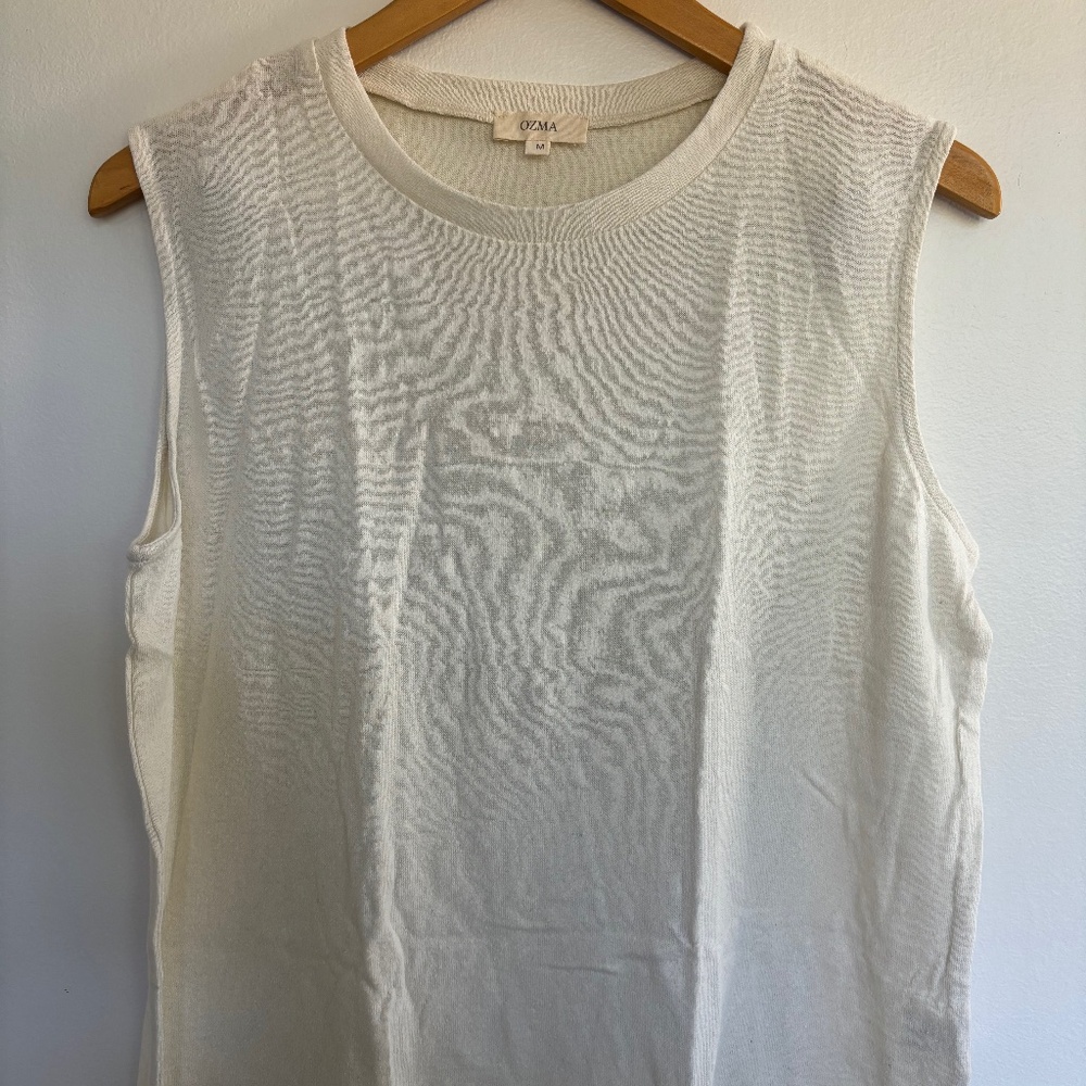 OZMA Cream Muscle Tee - Picture 2 of 3